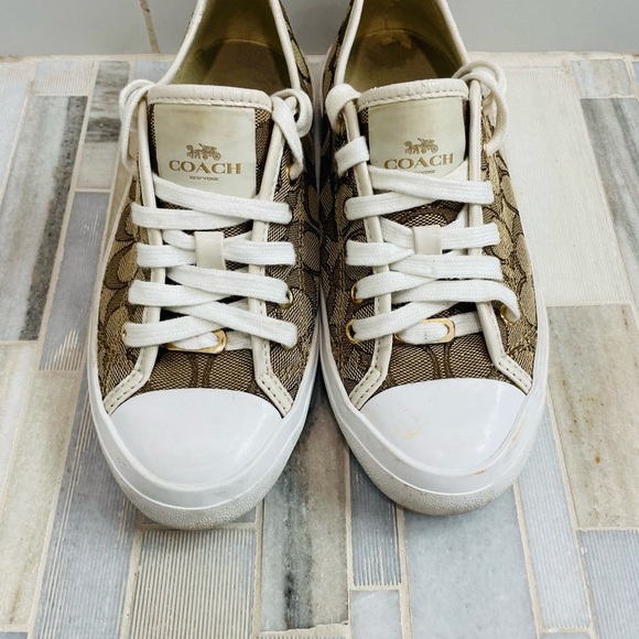 Coach Shoes - Coach Empire Signature logo Canvas Sneakers size 7B A00980